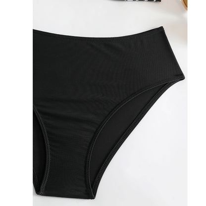 Bikini haut pour femme avec coupe intéressante et bas taille haute Chic und Stil