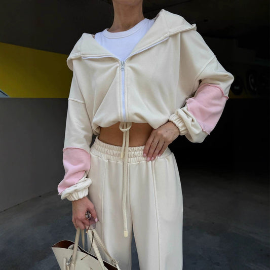 Chic and Style women's sporty-elegant set consisting of a crop top and wide pants