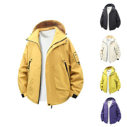 Functional outdoor jacket for men with adjustable hood area and multiple pockets Chic and Style