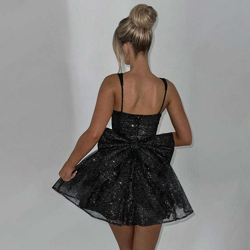 Robe de cocktail glamour pour femmes avec tulle scintillant et décolleté décoratif dans le dos Chic und Stil