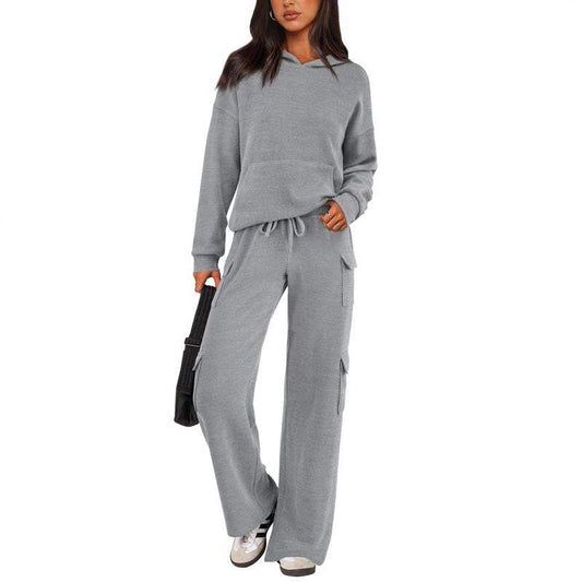 Casual fleece hoodie set for women and chic cargo pants