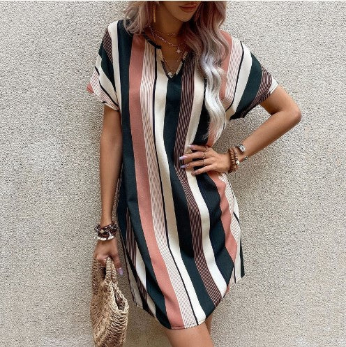 Robe t-shirt rayée de loisirs Chic und Stil pour femmes