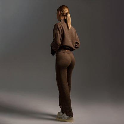 Women’s short sleeve sweater set and casual pants