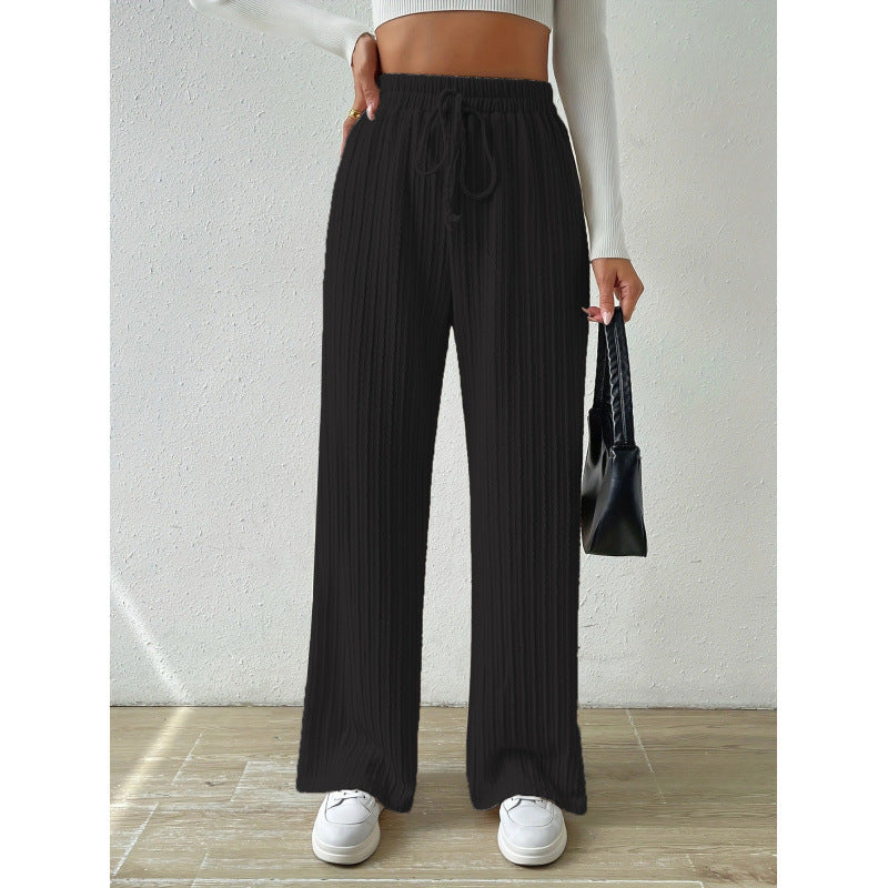 Comfortable casual pants for women in ribbed design Chic und Stil