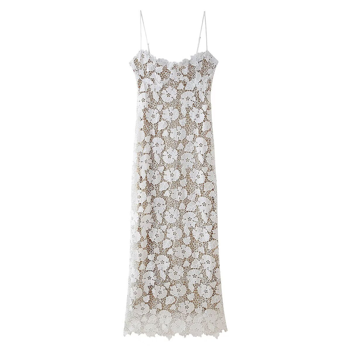 Robe en dentelle pour femmes avec de délicates bretelles spaghetti et un design floral Chic und Stil