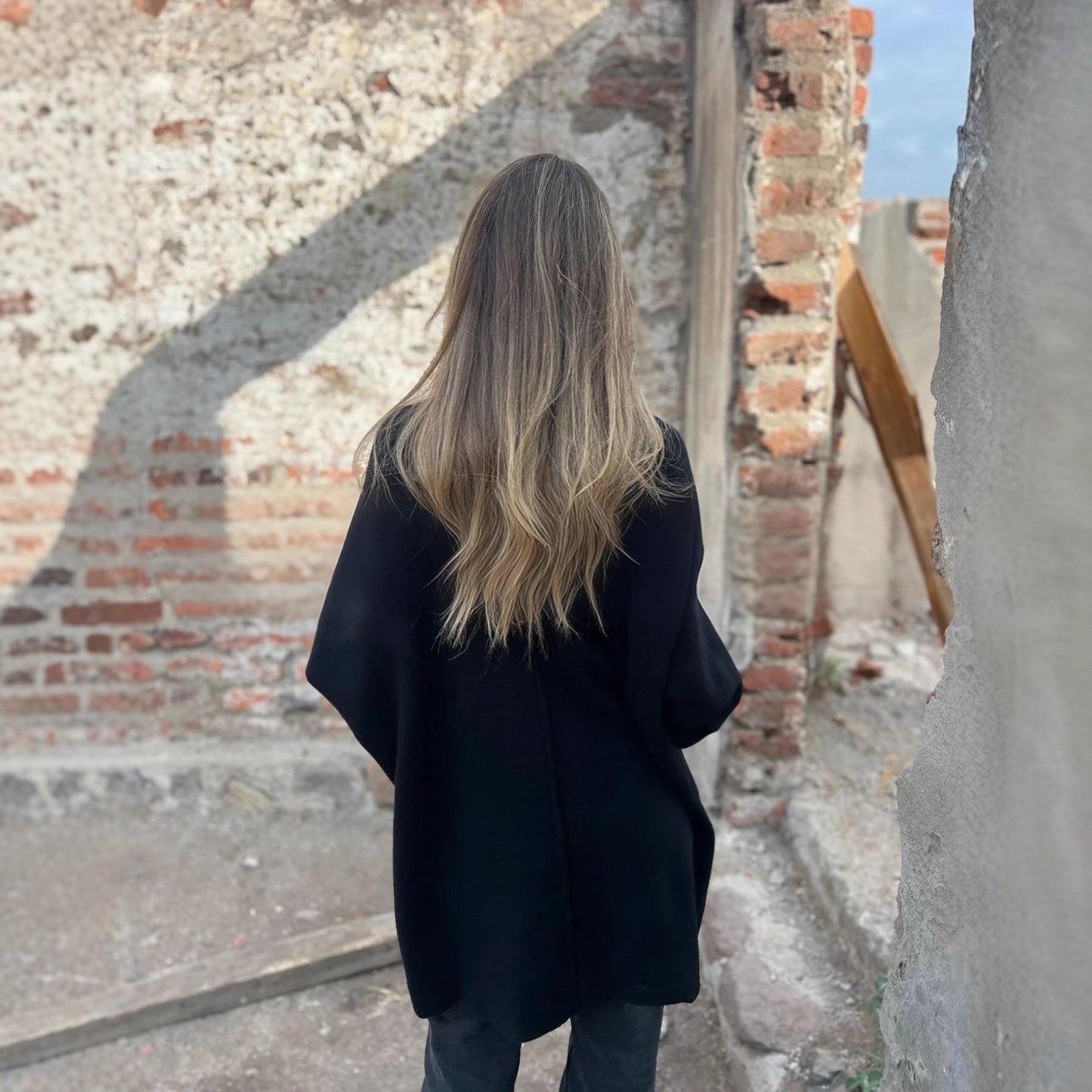 Dames Cardigan à la mode avec poches pratiques et fermeture à boutons Chic und Stil