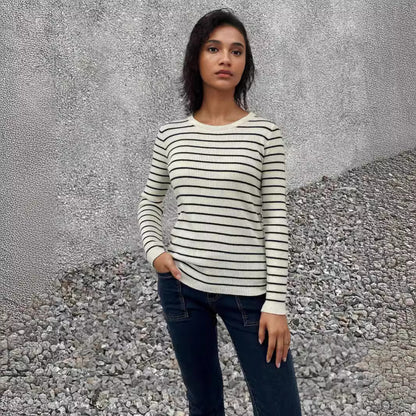 Pull à manches longues pour dames avec un motif rayé moderne et une coupe confortable Chic und Stil