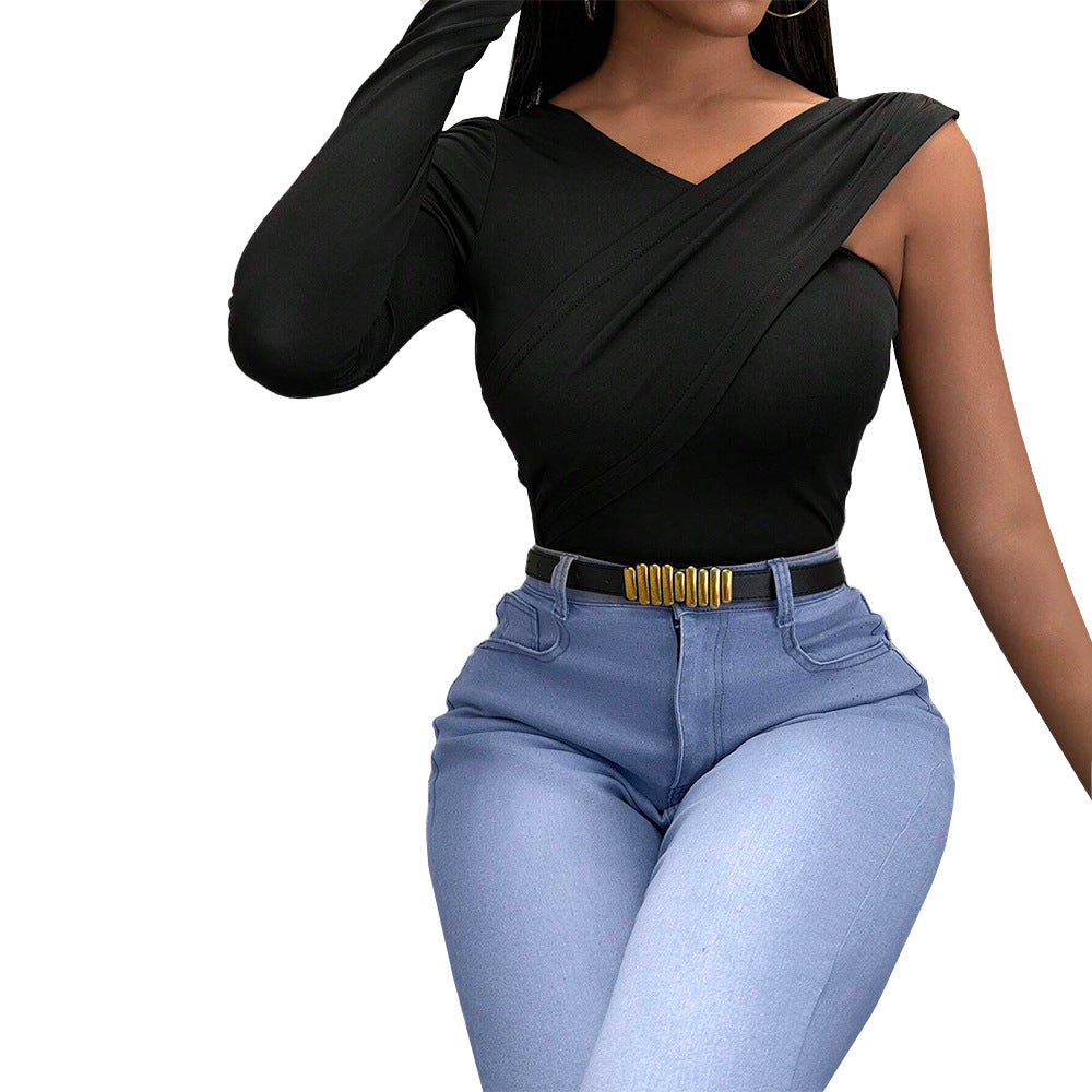Bodies à manches longues pour femmes avec coupe asymétrique et design élégant en torsion Chic & Stil