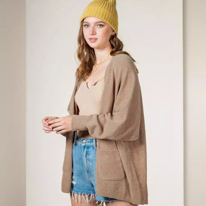 Dames Pull en tricot douillet avec poches latérales et devant ouvert Chic und Stil