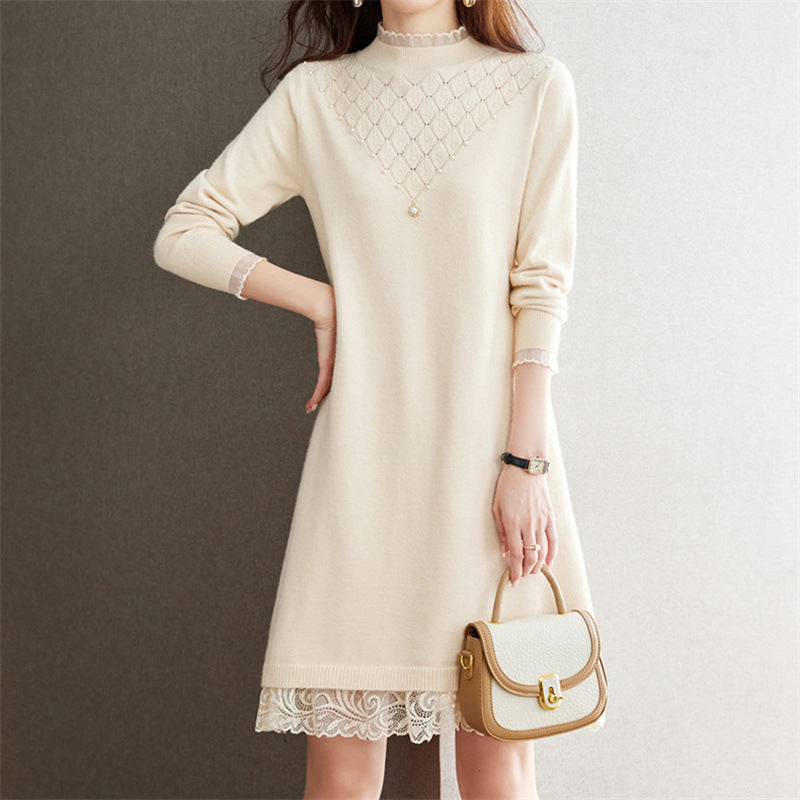 Robe en tricot pour dames avec col montant et finition en dentelle Chic und Stil