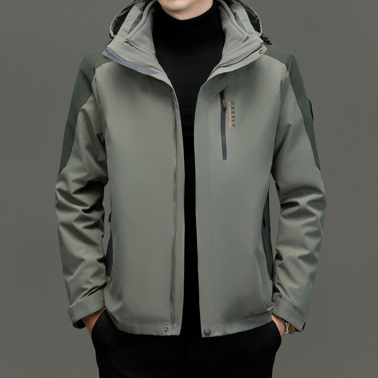 Functional jacket for men with innovative water-repellent properties Chic and Style
