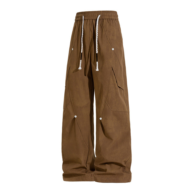Fashionable women's cargo pants with elastic waist and deep pockets Chic and Style