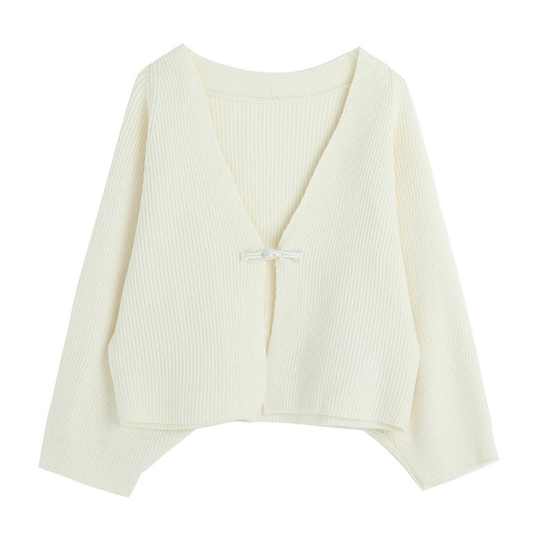 Women's comfortable knit cardigan with wide sleeves, chic and stylish