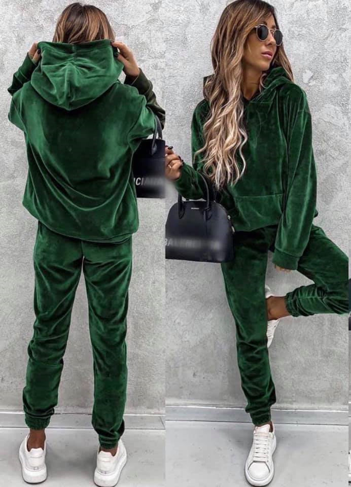 Chic and Style women's sport velvet loungewear set with hood and elastic waist