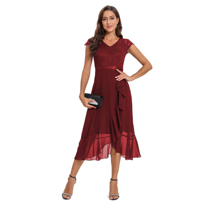 Robe élégante avec superposition en dentelle pour dames Chic und Stil