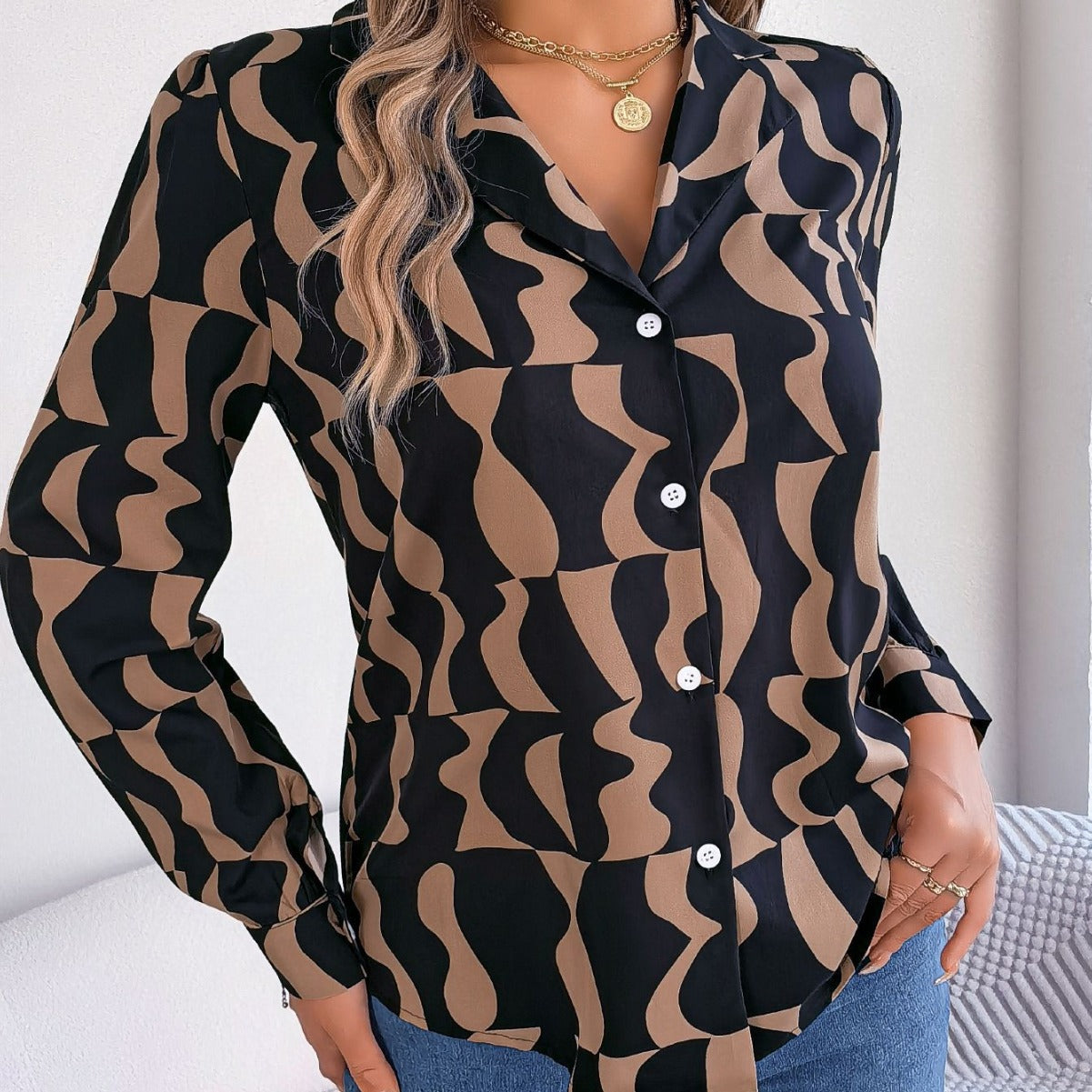 Chemisier pour femmes avec impression graphique tendance et col élégant Chic und Stil