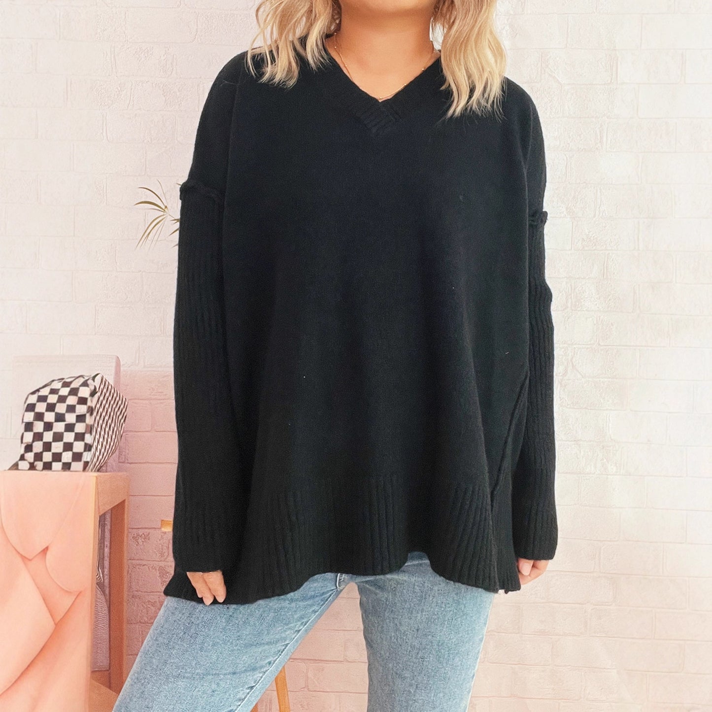 Pull en V décontracté pour femmes avec des détails en côtes stylés Chic und Stil