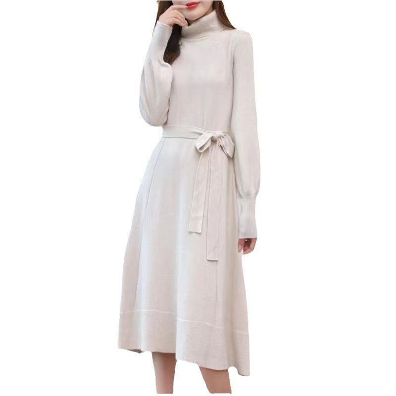 Robe en tricot pour femmes avec col haut et ceinture à la taille Chic und Stil