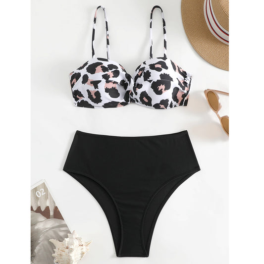 Bikini haut pour femme avec coupe intéressante et bas taille haute Chic und Stil