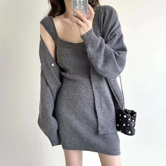 Robe en tricot pour femmes avec un motif à fines côtes et une coupe asymétrique Chic und Stil