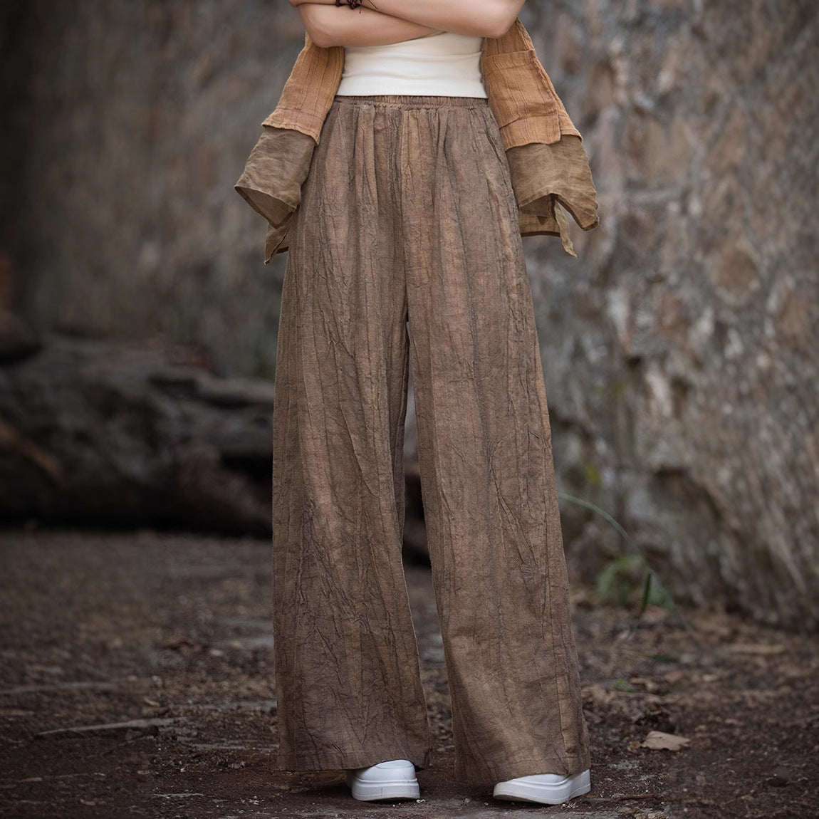 Loose linen pants for women with textured finish Chic und Stil