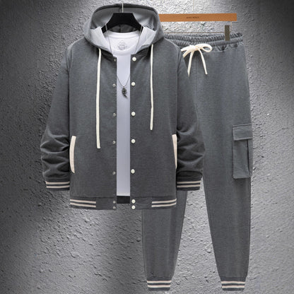 Men's sporty hoodie set and jogging pants with practical pocket and optimal fit Chic and Style