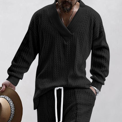 Chunky knit pullover for men with V-neck and relaxed fit Chic and Style