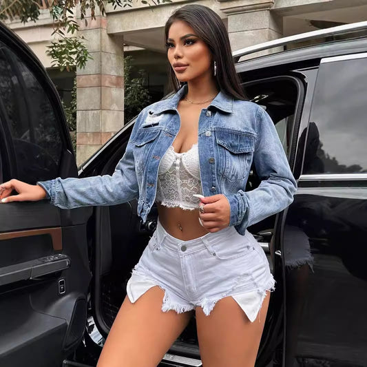 Veste en jean destroy pour femmes au style vintage décontracté avec boutonnière et détails effilochés Chic und Stil
