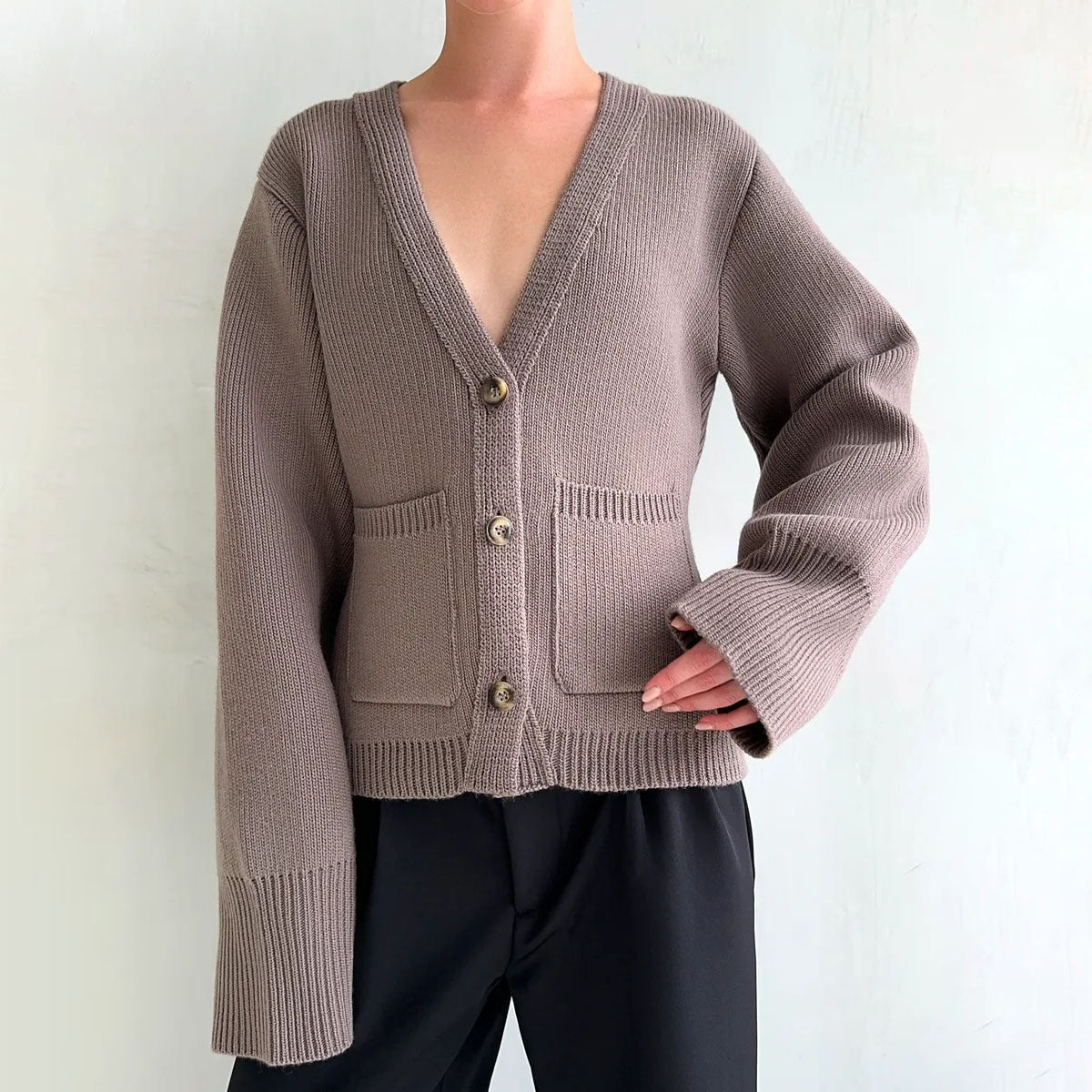 Dames cardigan avec des manches larges et des poches pratiques Chic und Stil