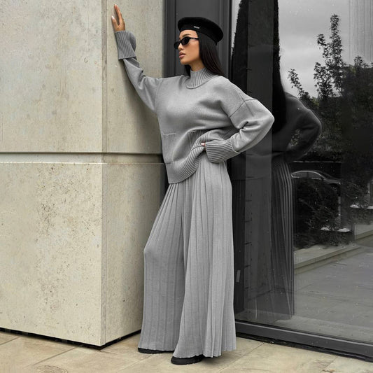 Pull en tricot pour femmes avec pantalon maxi plissé Chic und Stil