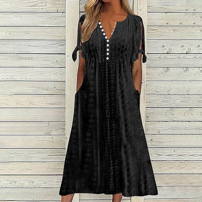 Robe midi aérienne pour femmes avec des motifs en trou décoratifs et des poches pratiques Chic und Stil