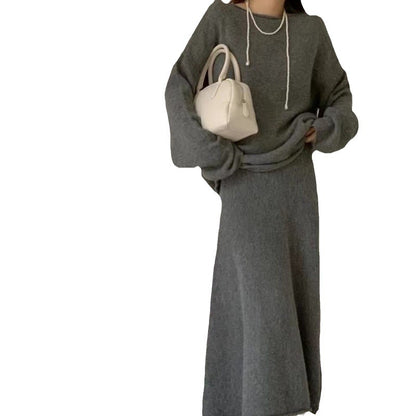 Robe en tricot décontractée pour femmes avec un élégant design dénudé-épaule et un matériau doux Chic und Stil