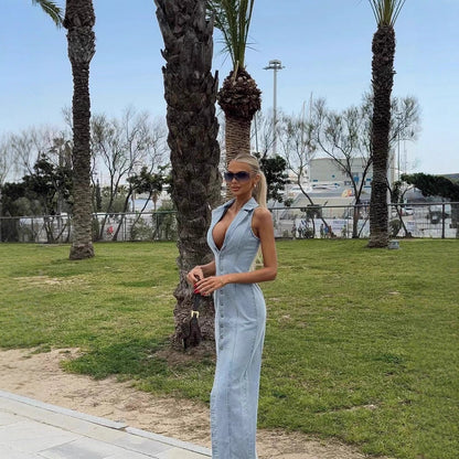 Robe maxi en jean pour femmes avec patte de boutonnage et col haut Chic und Stil