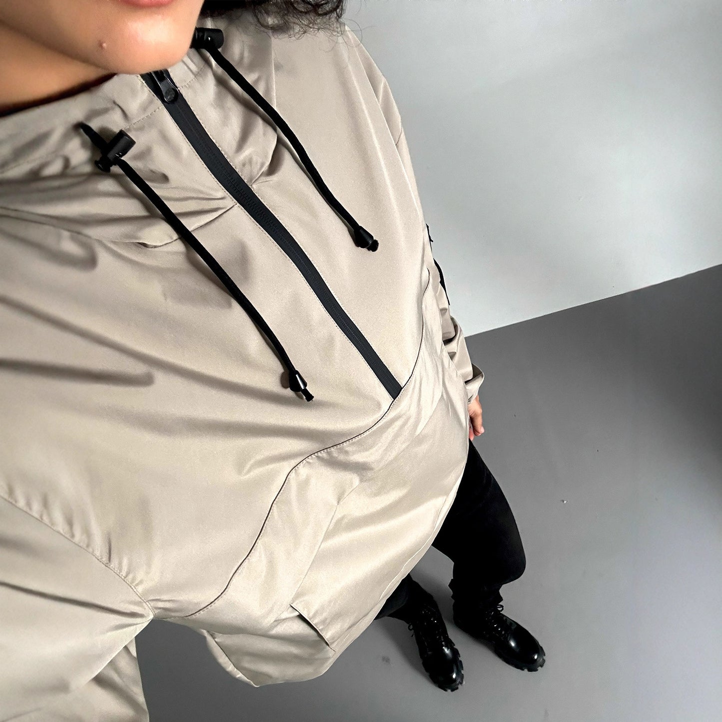 Functional jacket for women with practical pockets and adjustable waist Chic and Style