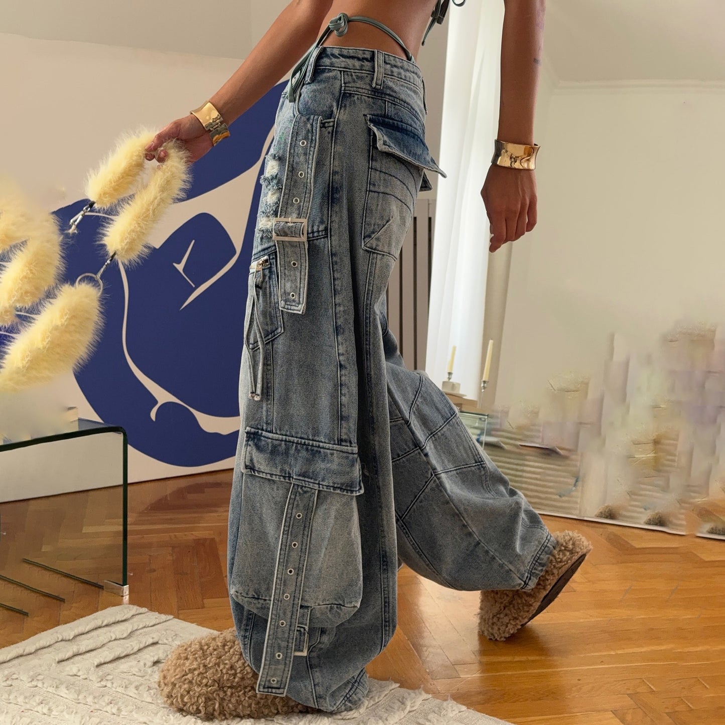 Chic and stylish women's cargo pants