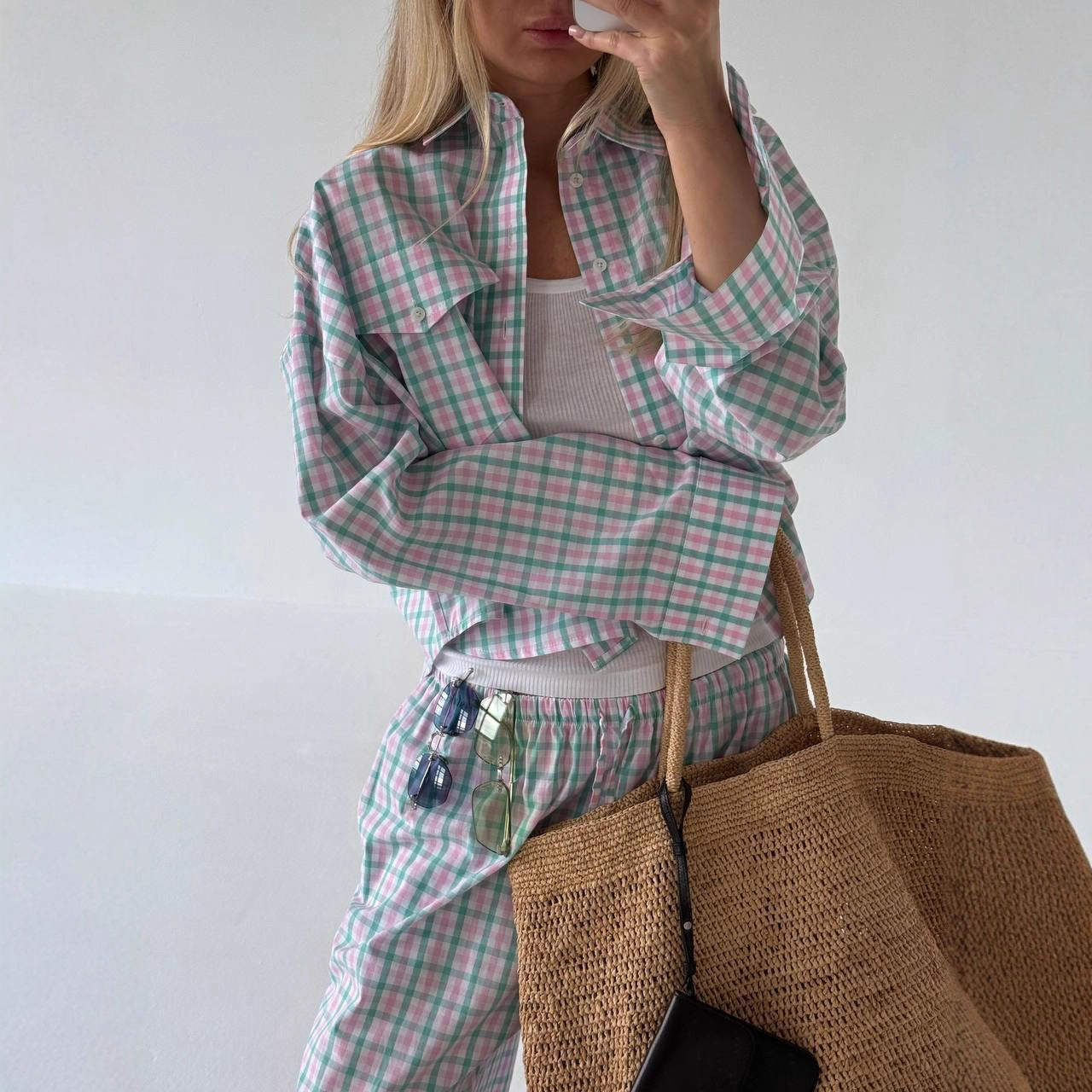 Chemisier à carreaux décontracté pour femmes en coton avec une coupe généreuse Chic und Stil