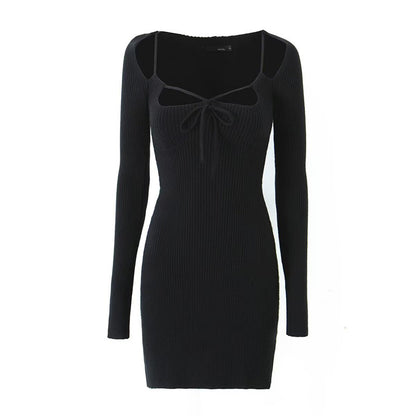 Robe ajustée à côtes pour femme avec des détails découpés et des manches longues Chic und Stil