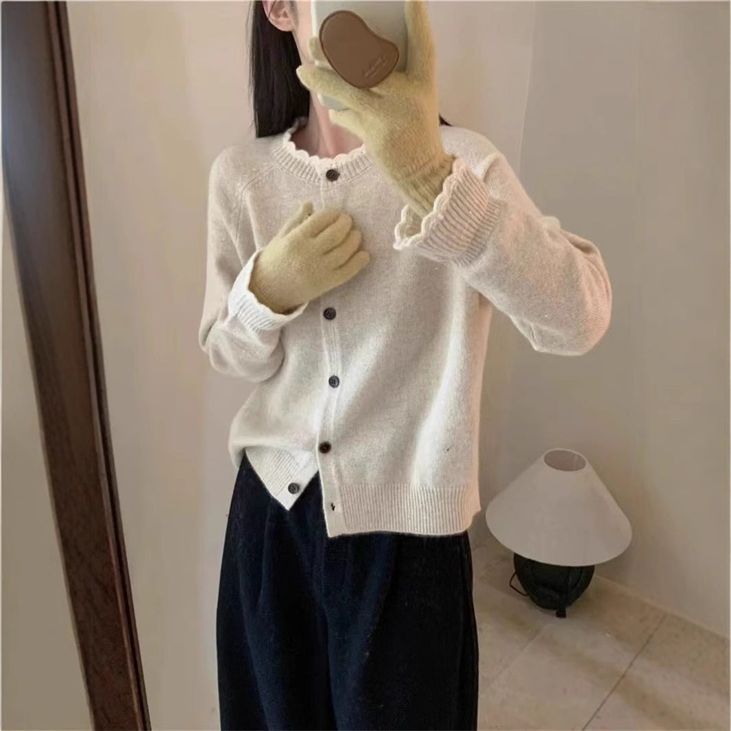 Dames cardigan en tricot douillet avec détail côtelé et fermeture à bouton Chic und Stil