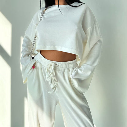 Casual women top cropped top and loose leisure pants Chic and Style