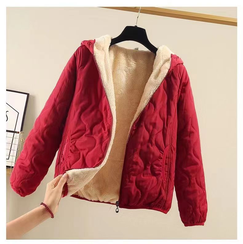 Dames doudoune d'hiver matelassée avec capuche Chic und Stil