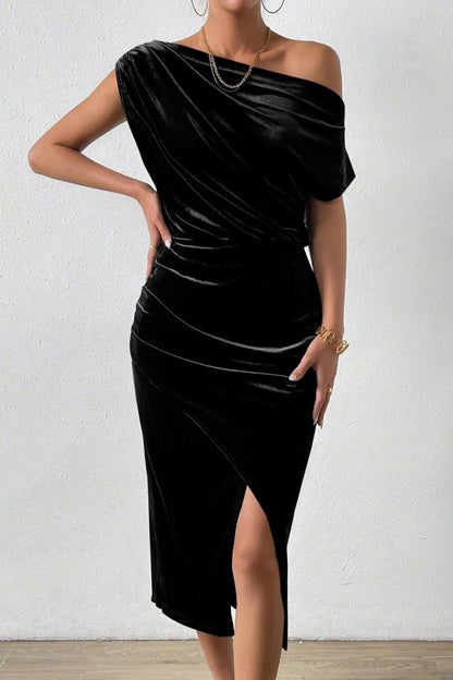 Robe enveloppante élégante pour femmes avec décolleté asymétrique et fente latérale Chic und Stil