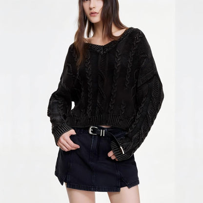 Pull en gros tricot confortable pour dames avec décolleté en V et design en torsades Chic und Stil