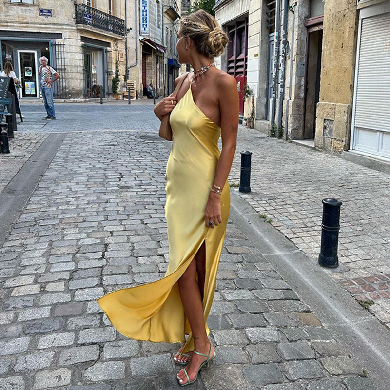 Robe maxi pour dames avec décolleté asymétrique et fente haute Chic und Stil