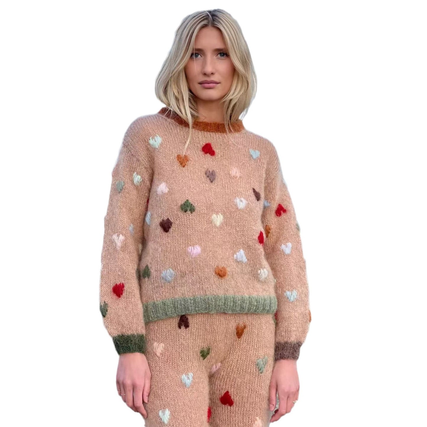 Pull femme avec des appliqués en forme de cœur colorés et un matériau doux Chic und Stil