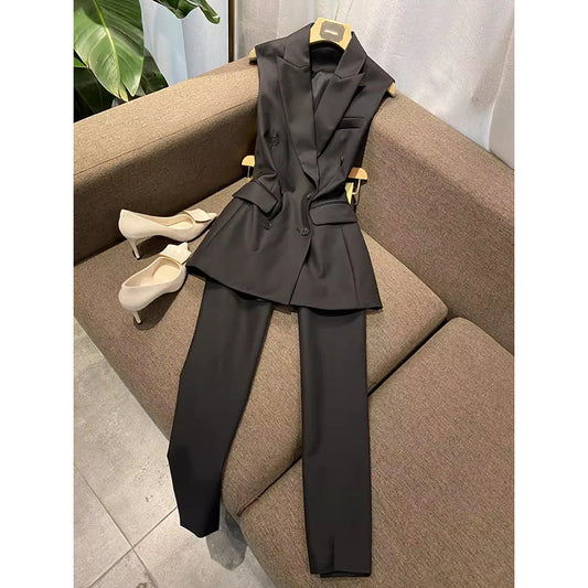 Women's Modern Tailored Cape Blazer et Pantalon Costume Chic und Stil