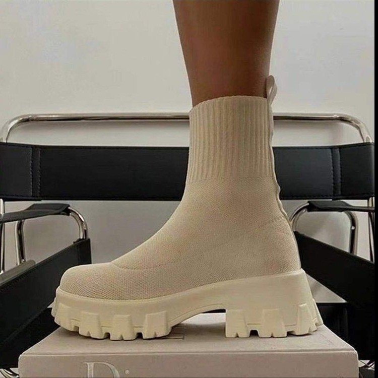 Bottes tendance pour femmes avec tige haute et plateforme robuste Chic und Stil