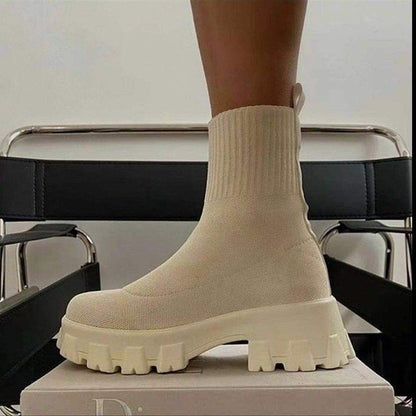 Bottes tendance pour femmes avec tige haute et plateforme robuste Chic und Stil