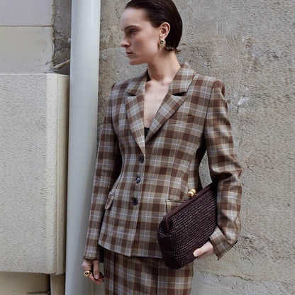 Dames combinaison blazer à carreaux et mini-jupe Chic und Stil