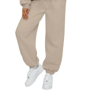 Ladies comfortable pleated pants with elastic waist Chic and Style