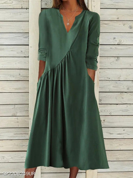 Robe midi femme avec coupe diagonale et poches pratiques Chic und Stil